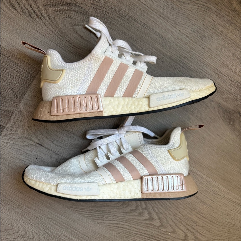 Women’s Adidas NMD - sz 8